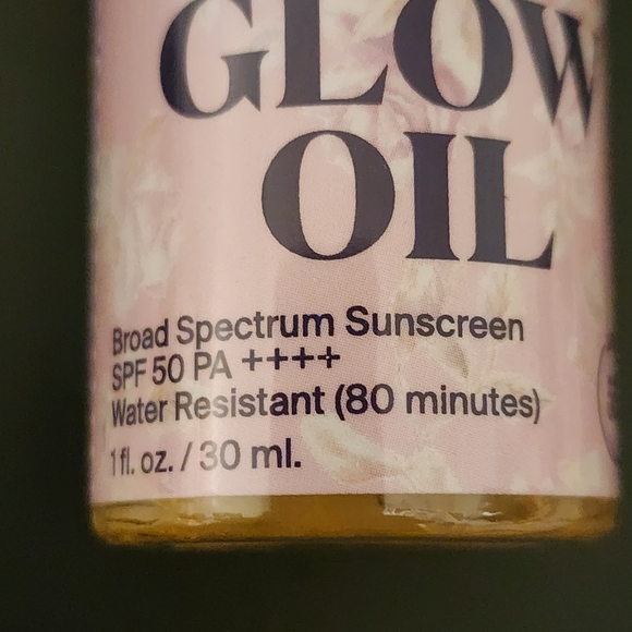 Supergoop! Glow Oil Broad Spectrum SPF 50 - Picture 2 of 3